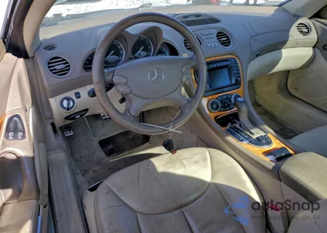 2004 Mercedes-Benz Sl 500 z USA, uszkodzony, nr VIN WDBSK75F04F067630